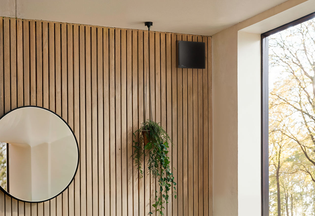 Design 100 – Black