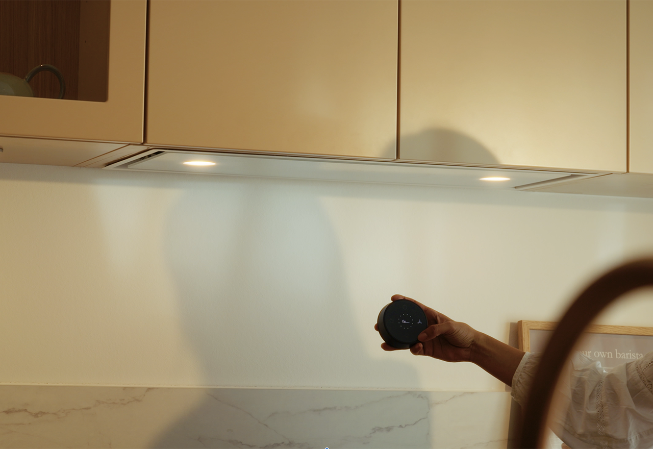 Metz Mini 550 mm White With motor/removable