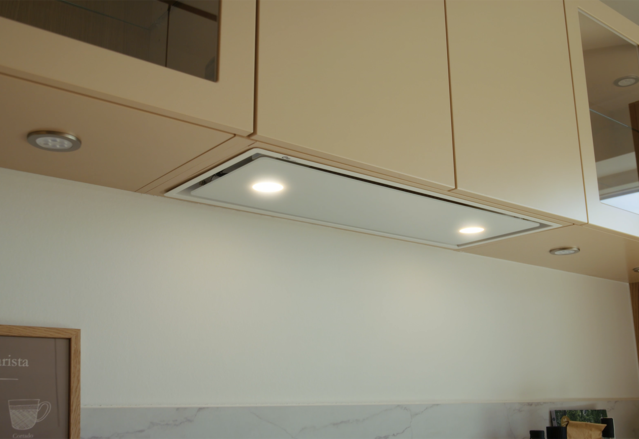 Metz Mini 550 mm White With motor/removable